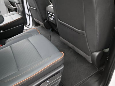 2025 GMC Yukon XL AT4