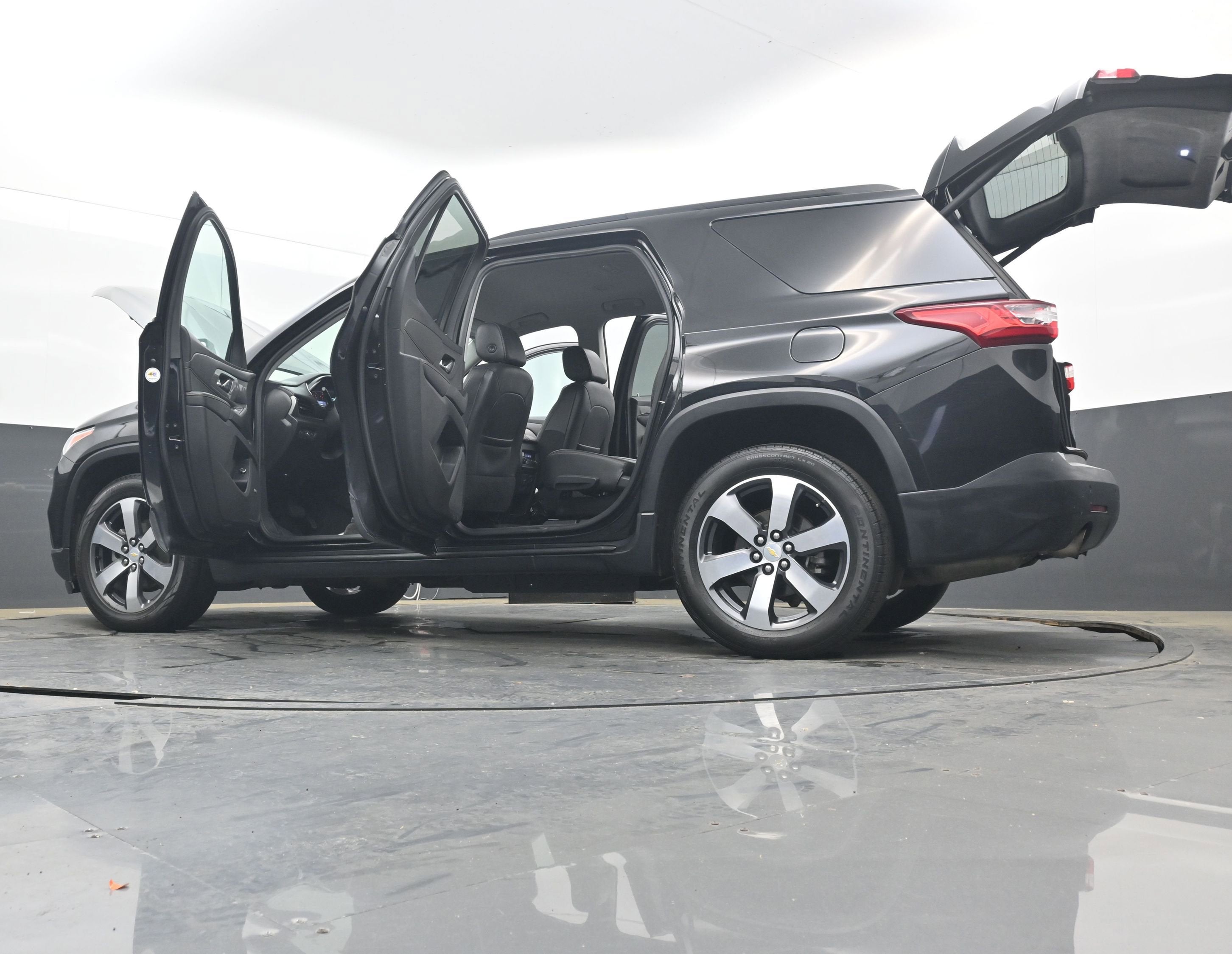 2020 Chevrolet Traverse LT Leather