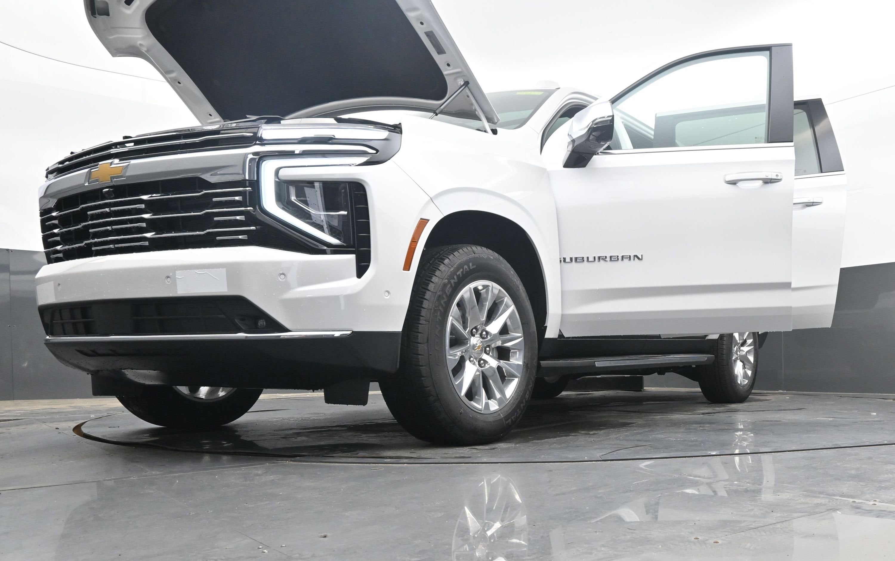 2025 Chevrolet Suburban Premier