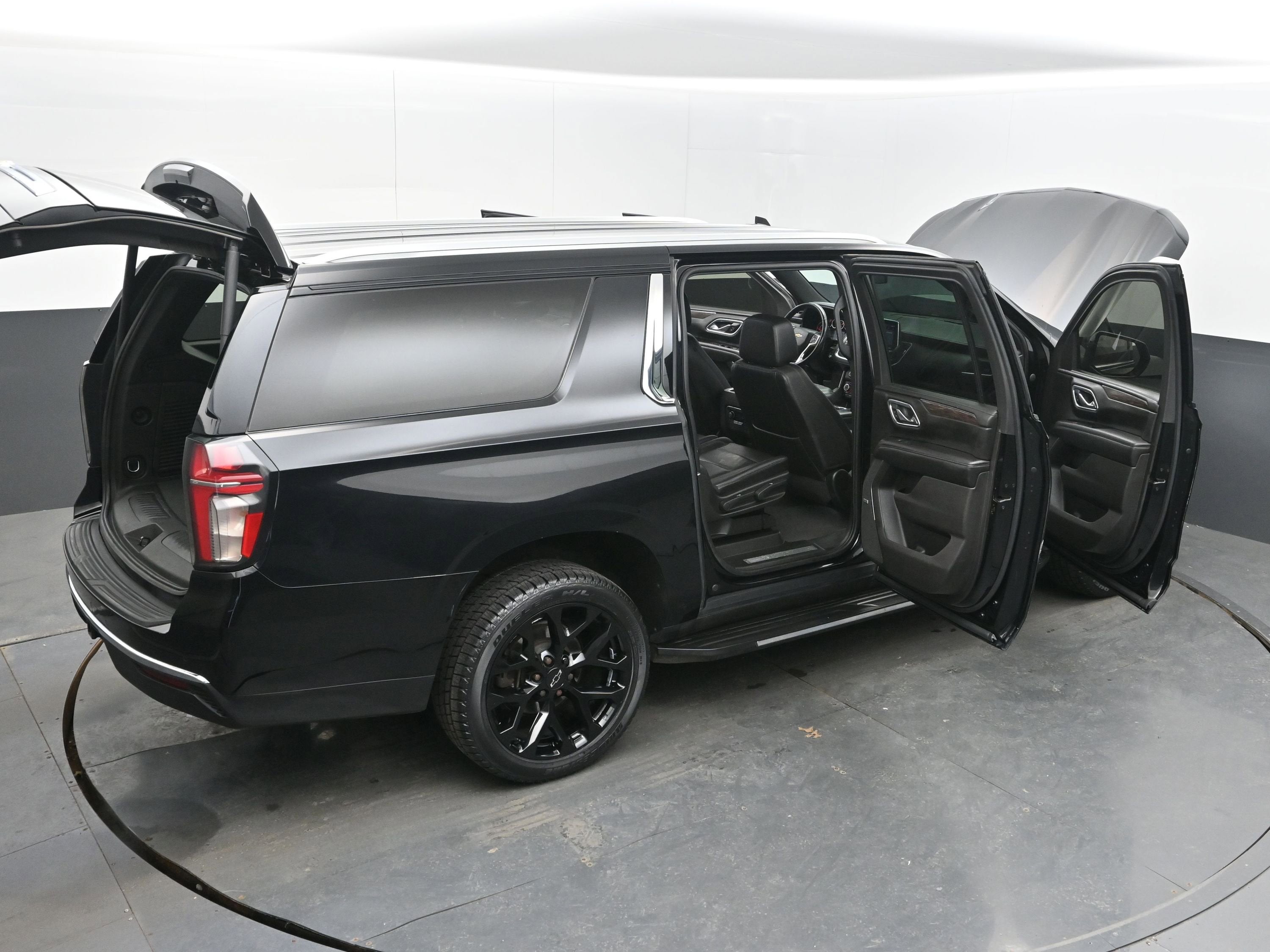 2021 Chevrolet Suburban LT