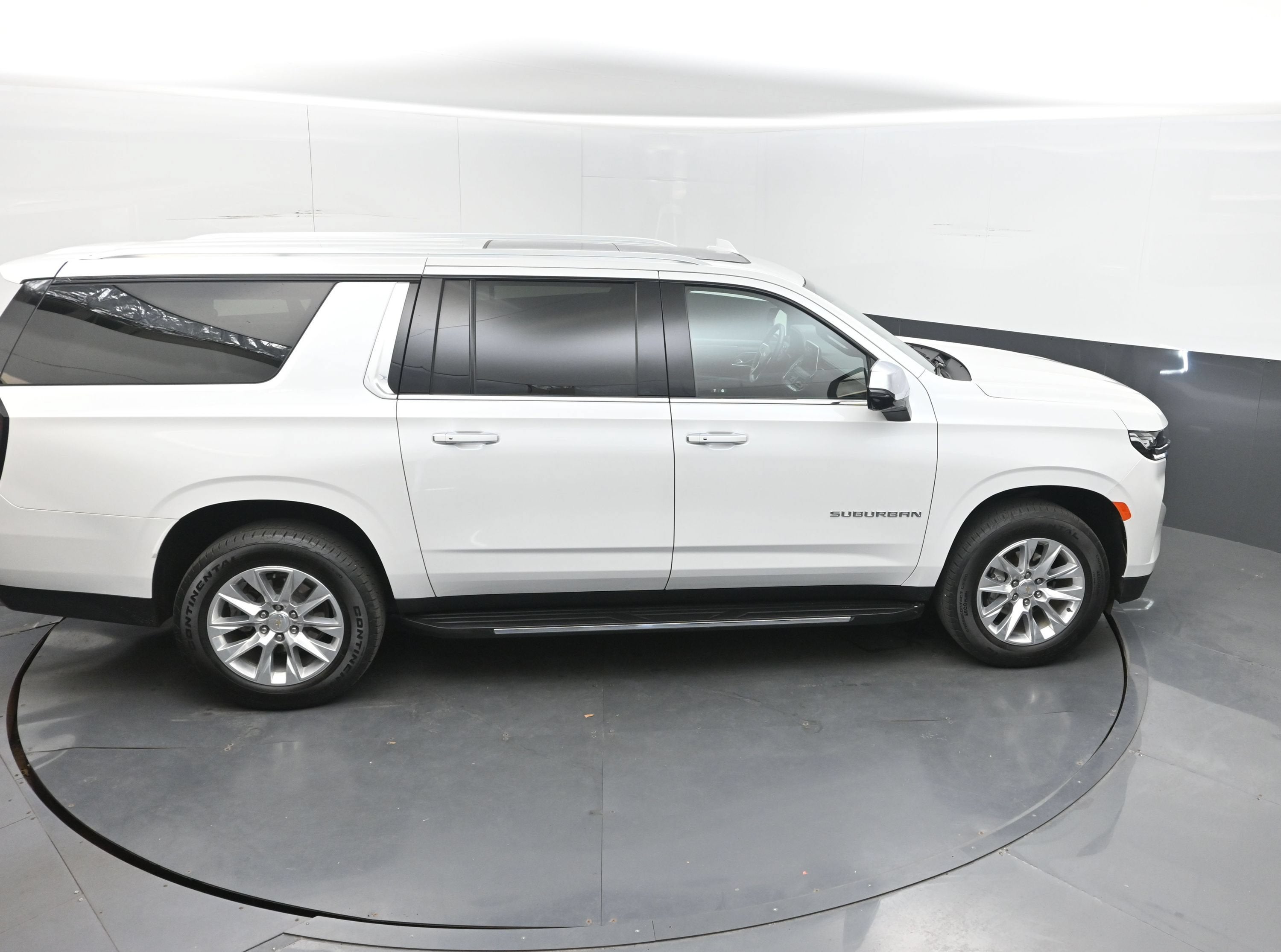 2024 Chevrolet Suburban Premier