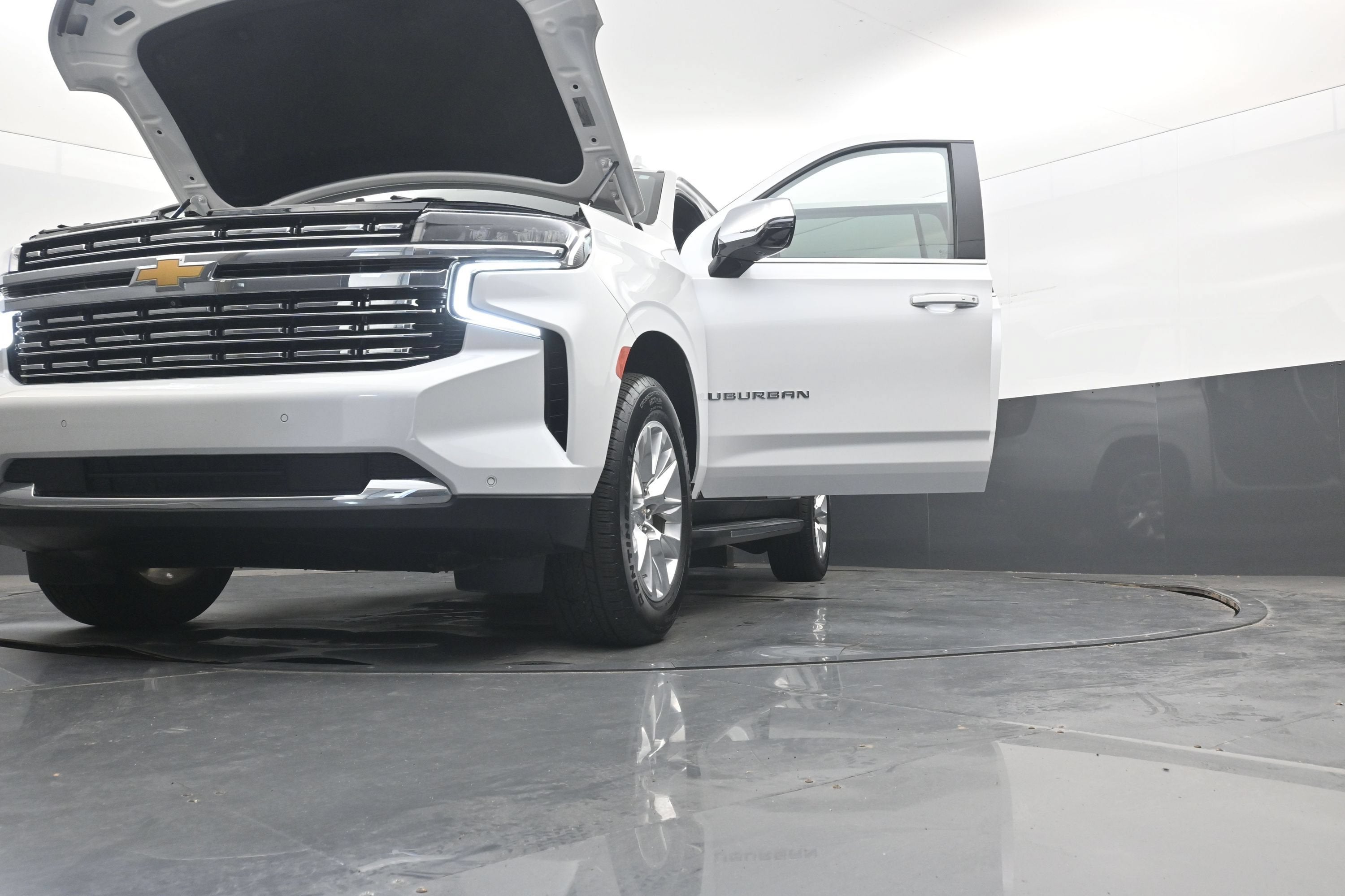 2024 Chevrolet Suburban Premier