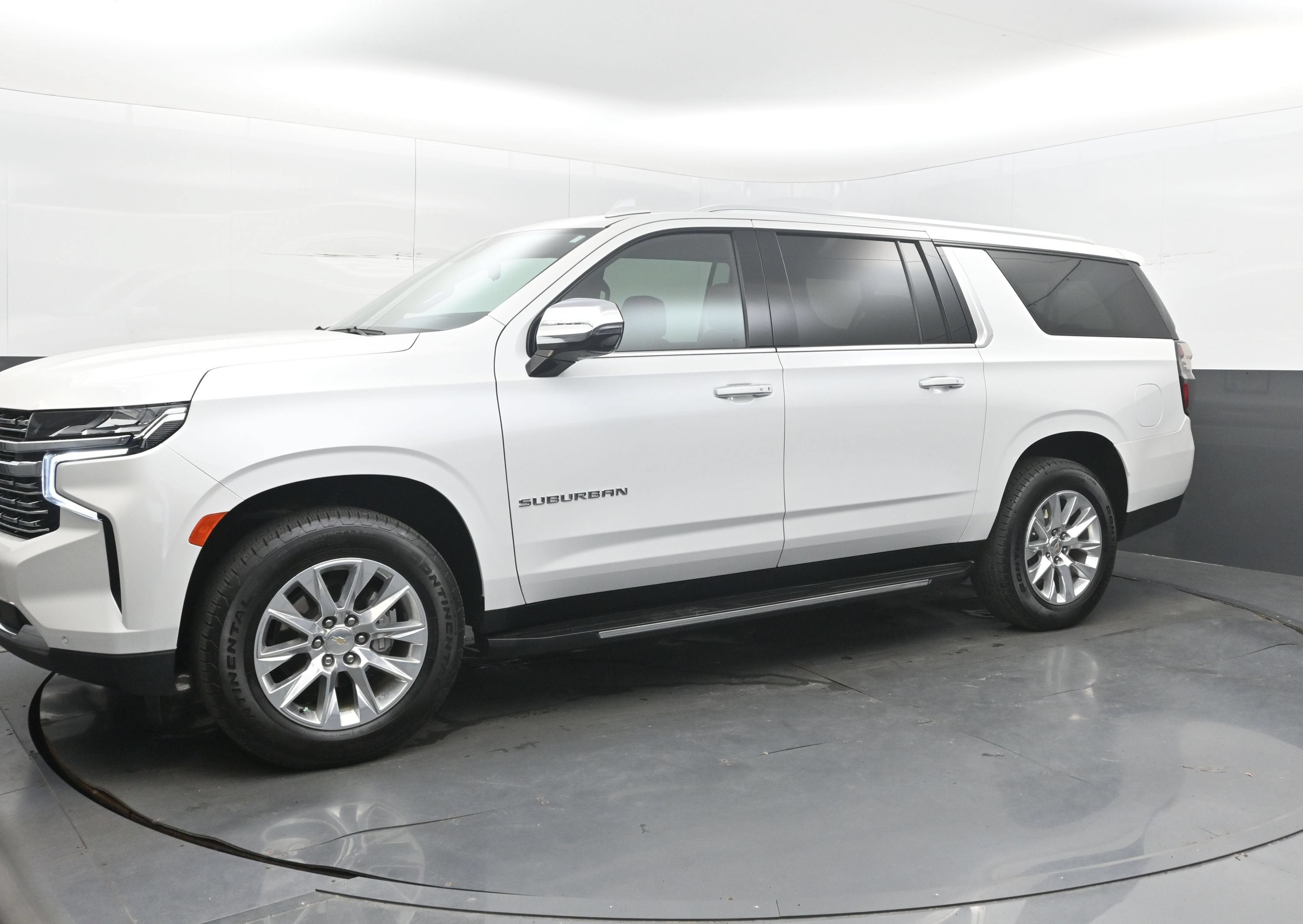 2024 Chevrolet Suburban Premier