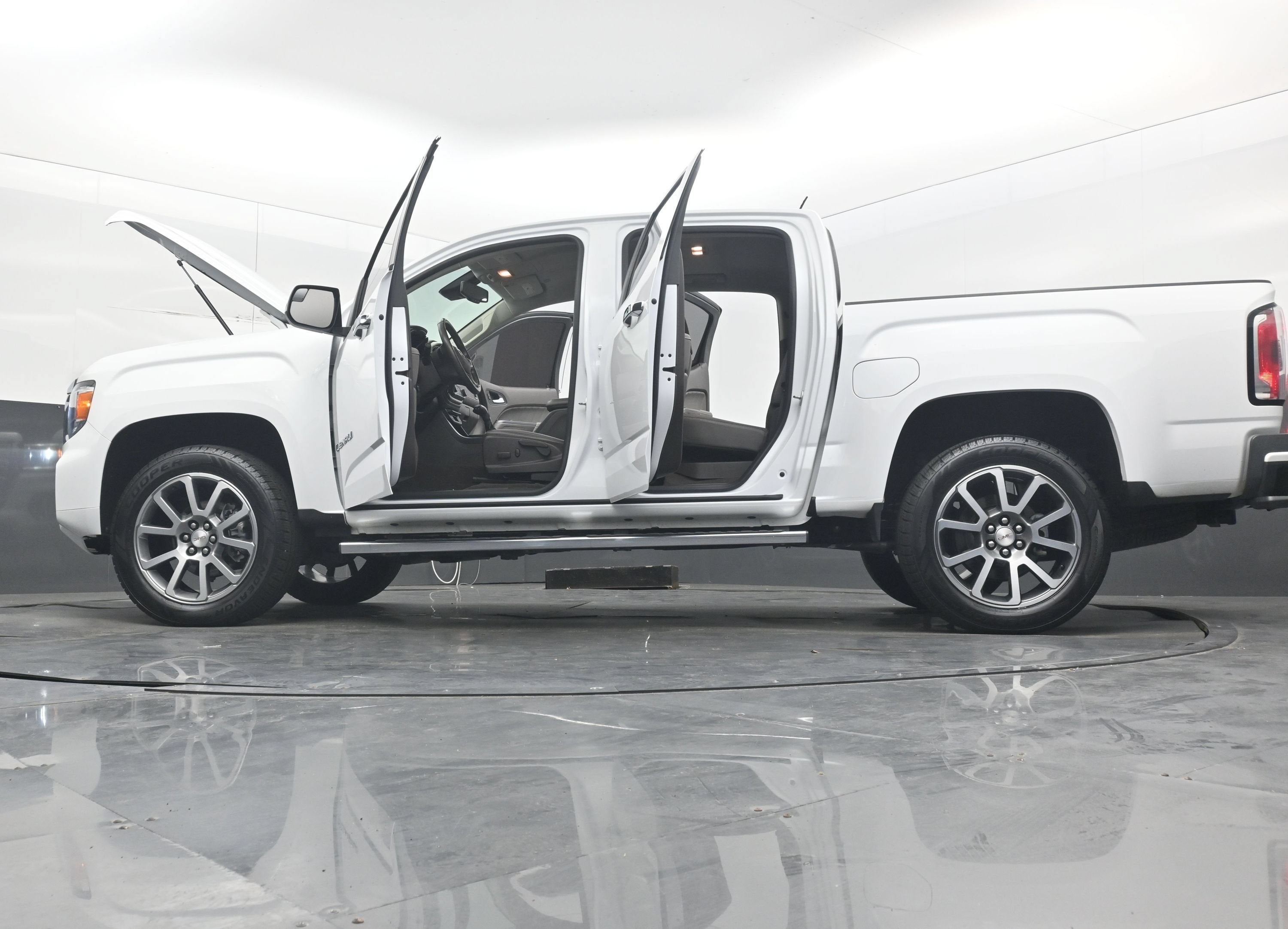 2021 GMC Canyon 4WD Denali