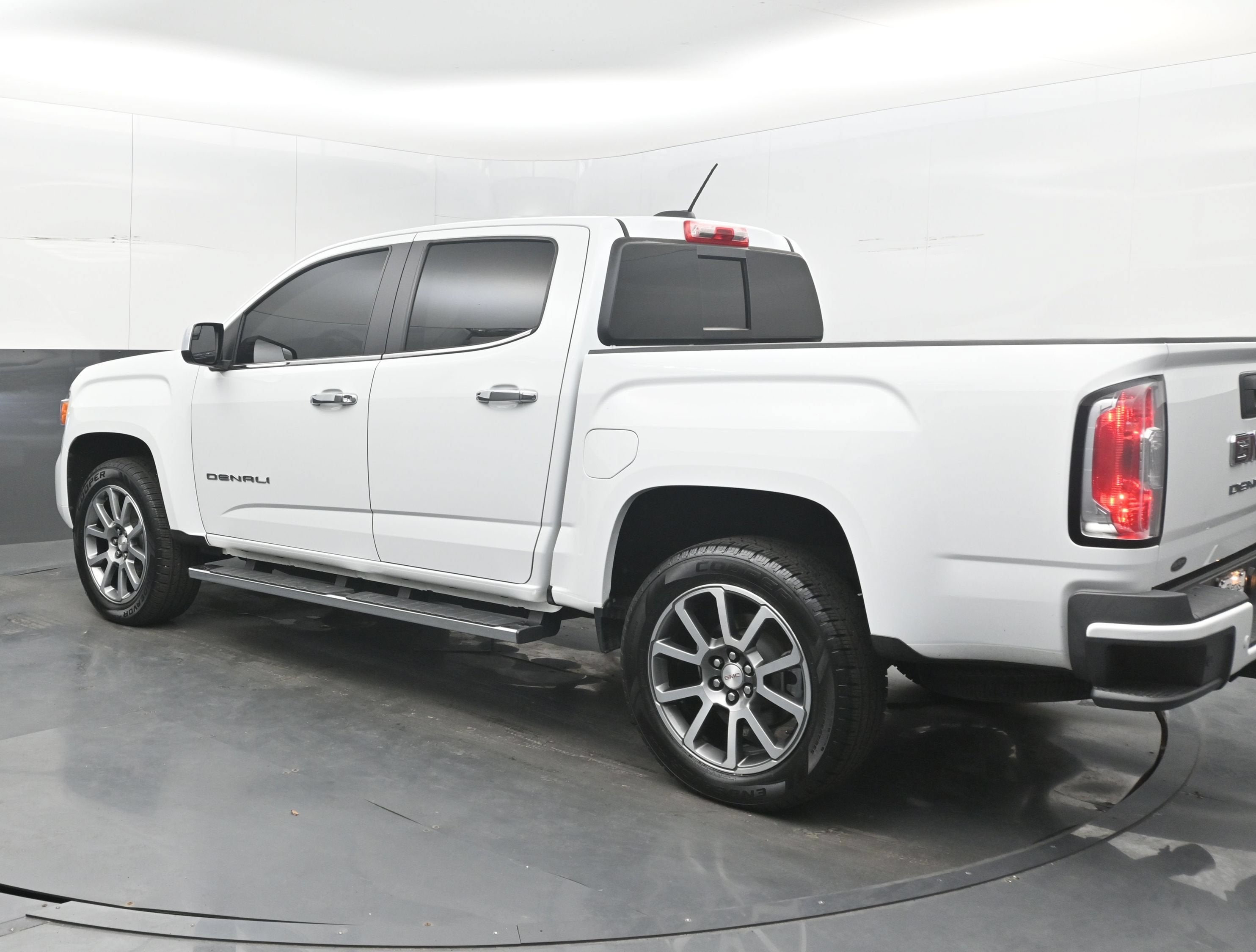 2021 GMC Canyon 4WD Denali