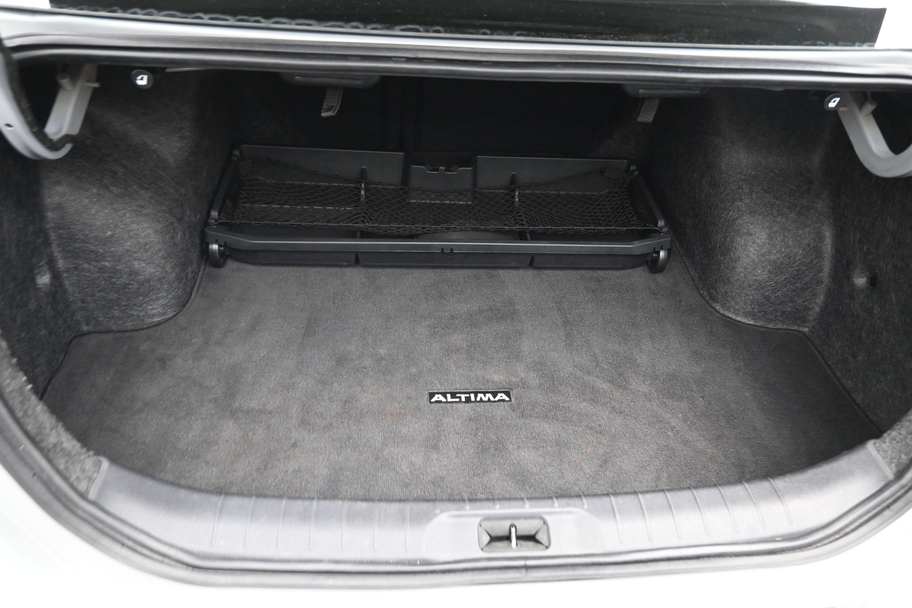 2023 Nissan Altima SV FWD