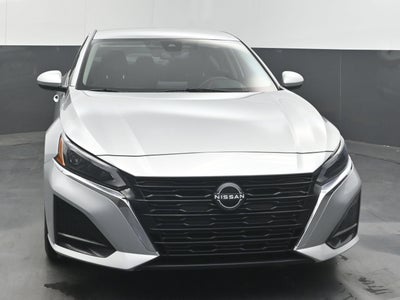 2023 Nissan Altima SV FWD