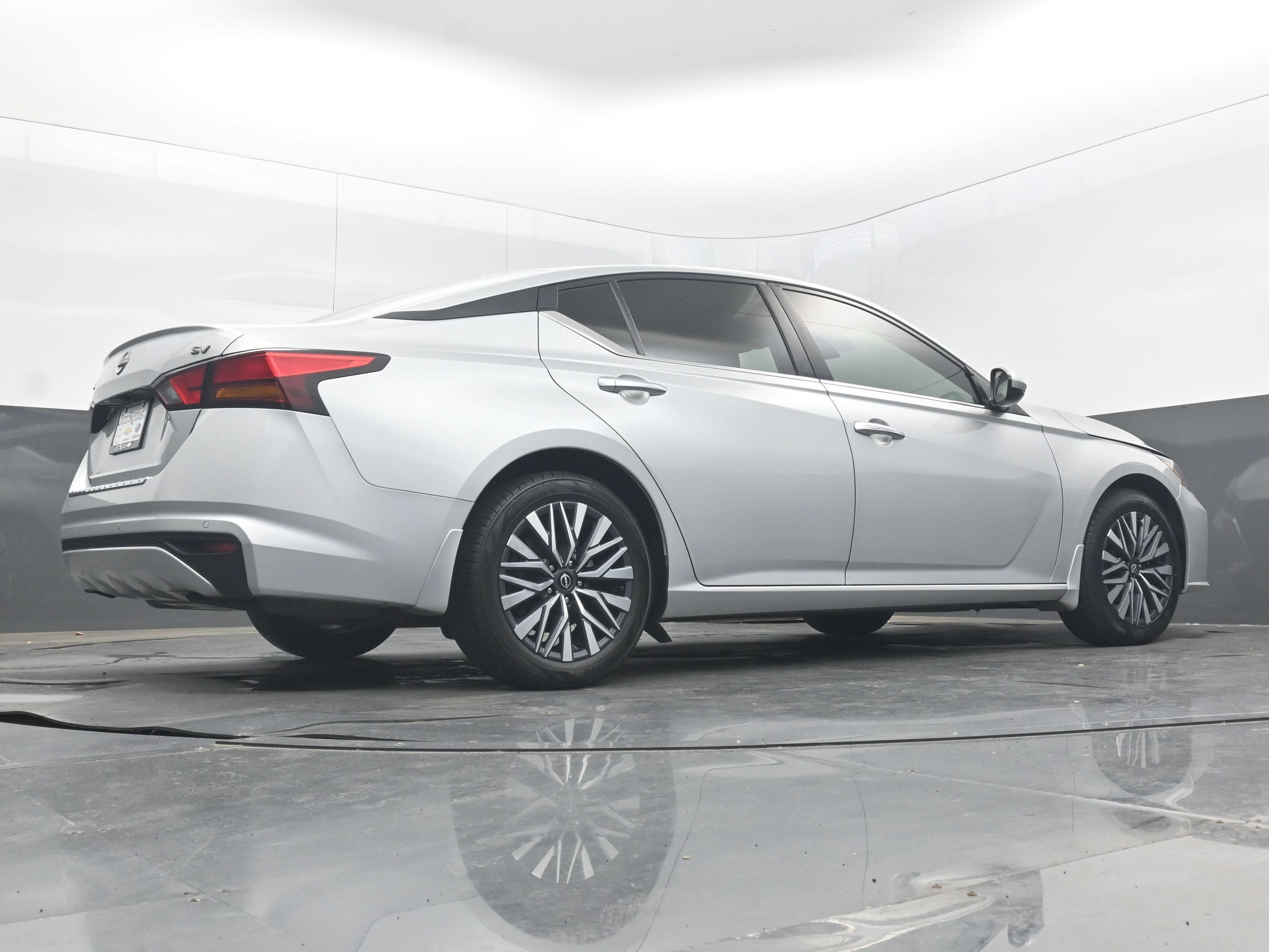 2023 Nissan Altima SV FWD