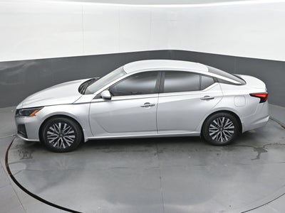 2023 Nissan Altima SV FWD