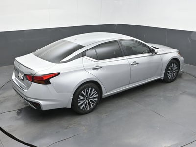 2023 Nissan Altima SV FWD