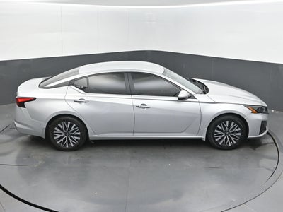 2023 Nissan Altima SV FWD