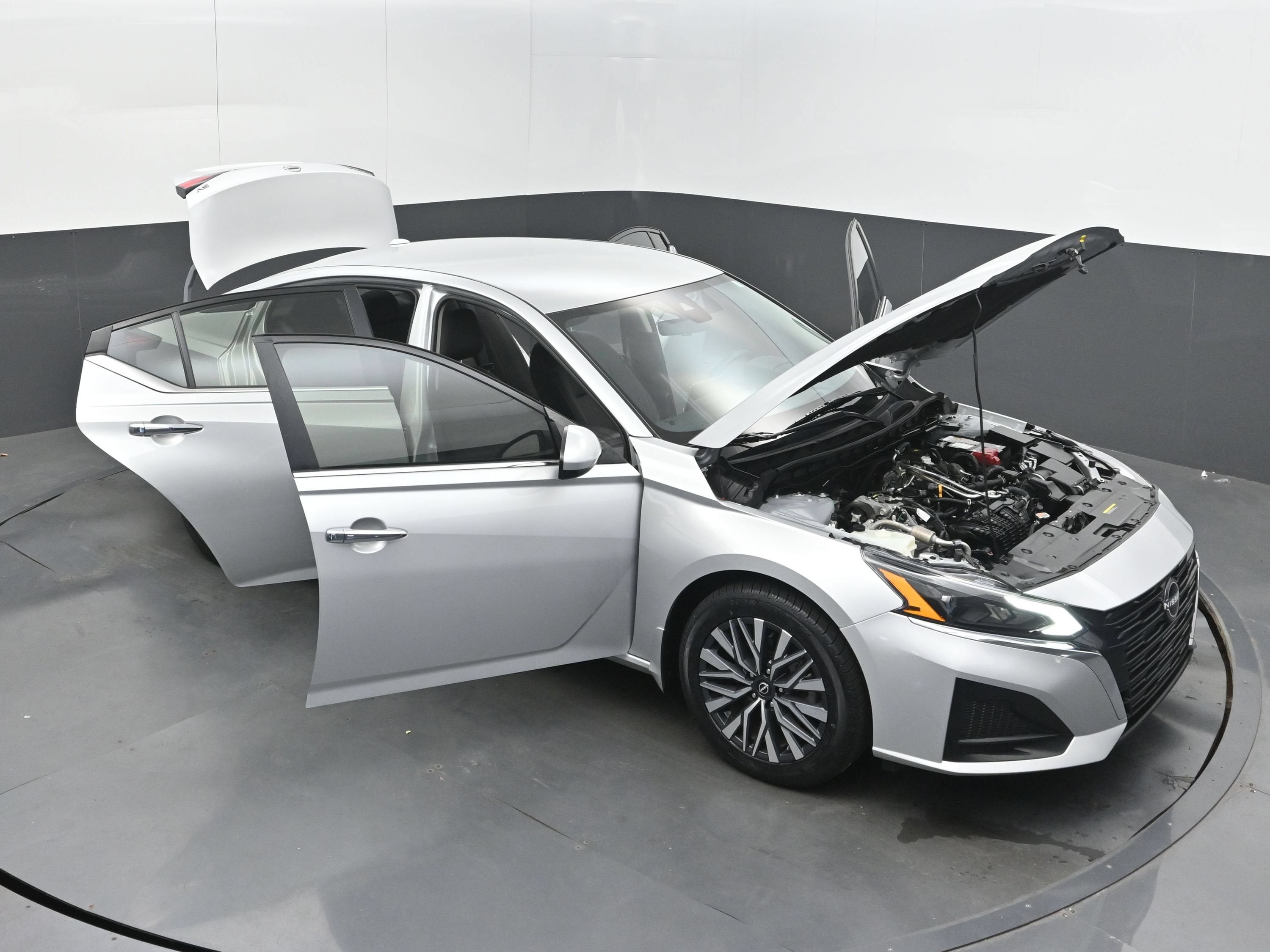 2023 Nissan Altima SV FWD