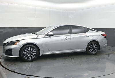2023 Nissan Altima SV FWD