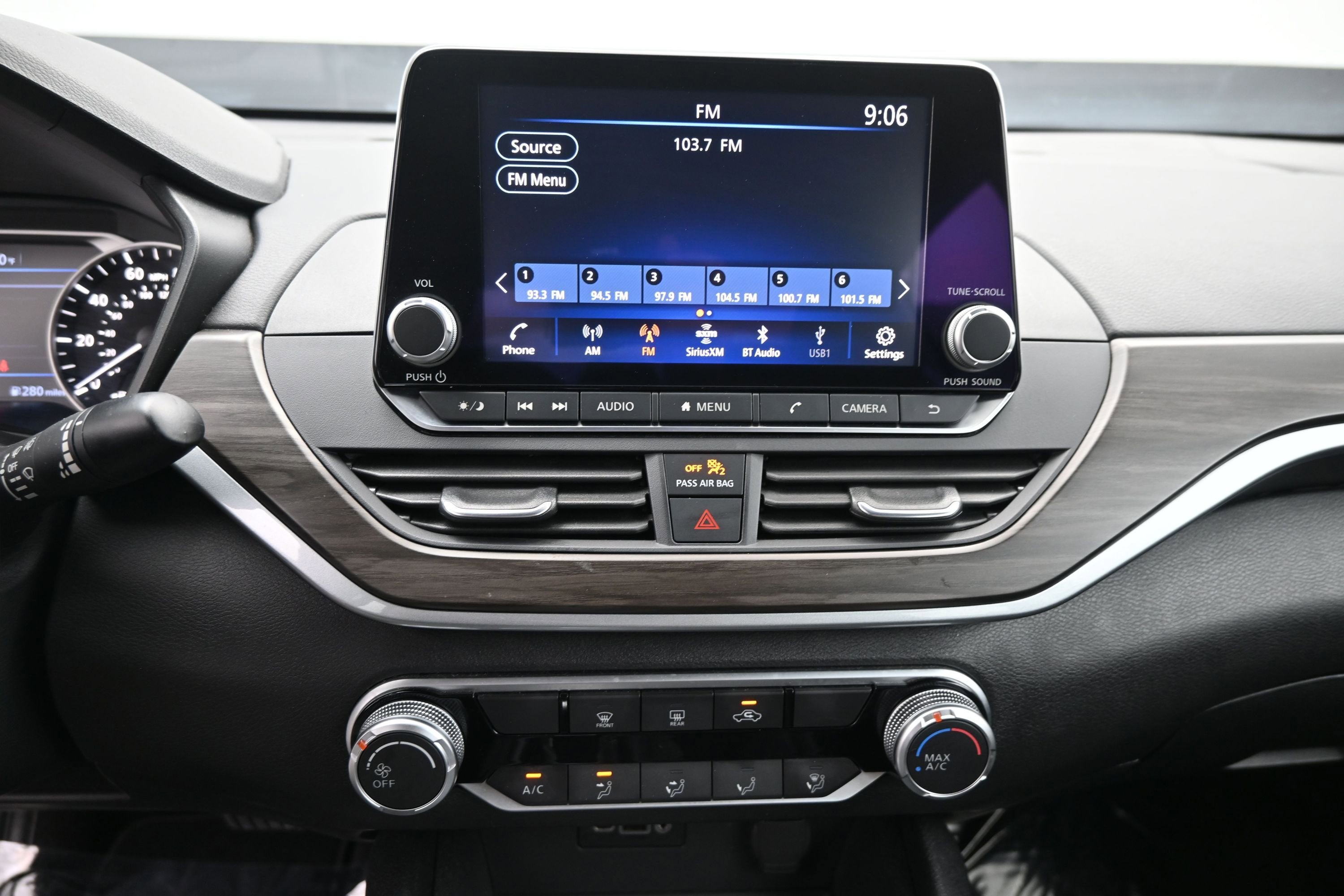 2025 Nissan Altima SV FWD