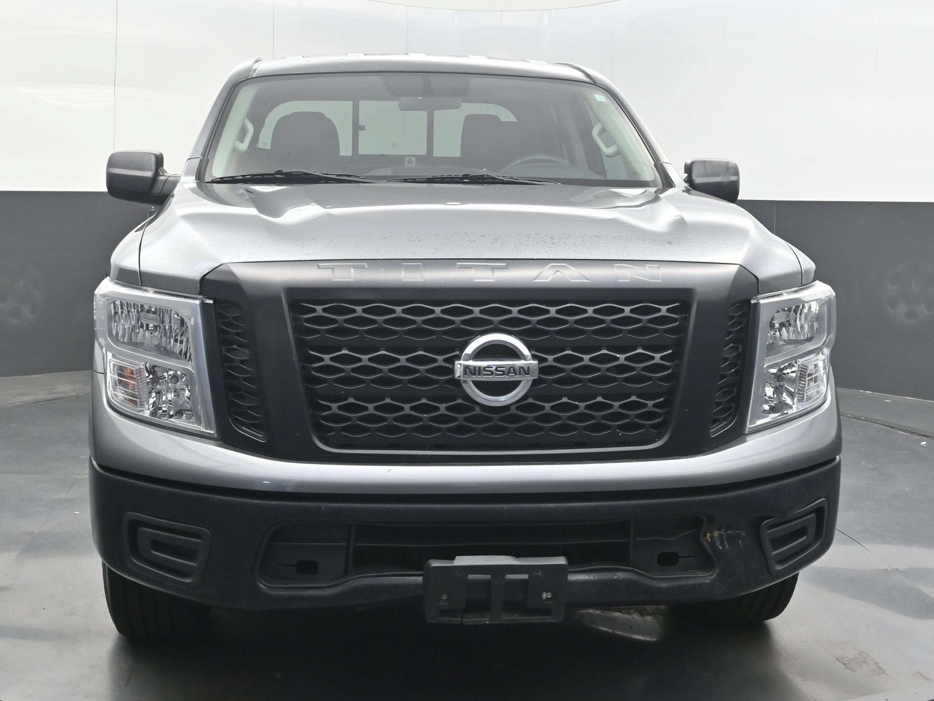 2018 Nissan TITAN S