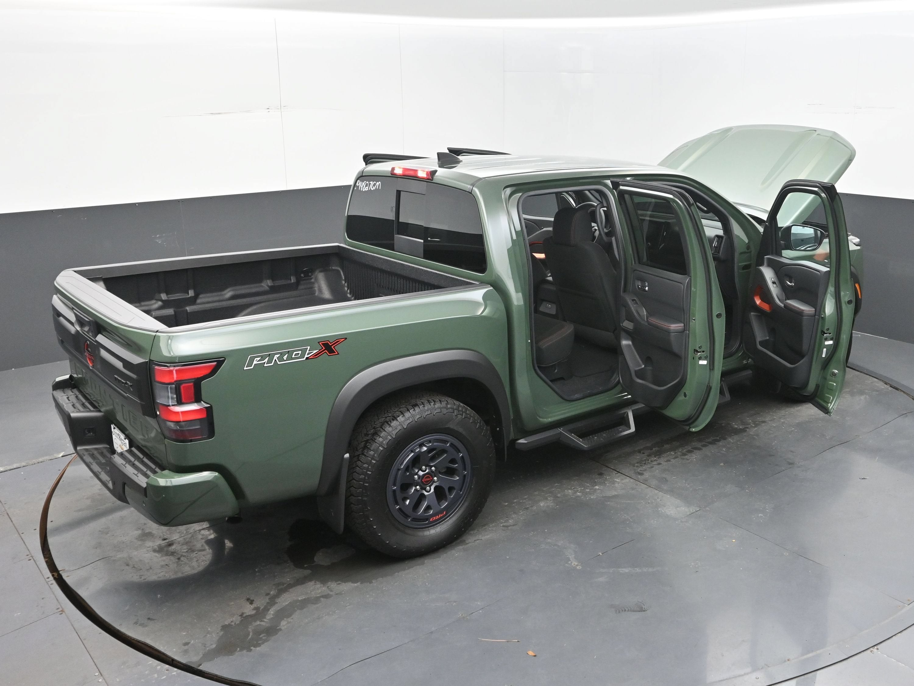 2025 Nissan Frontier Crew Cab PRO-X 4x2
