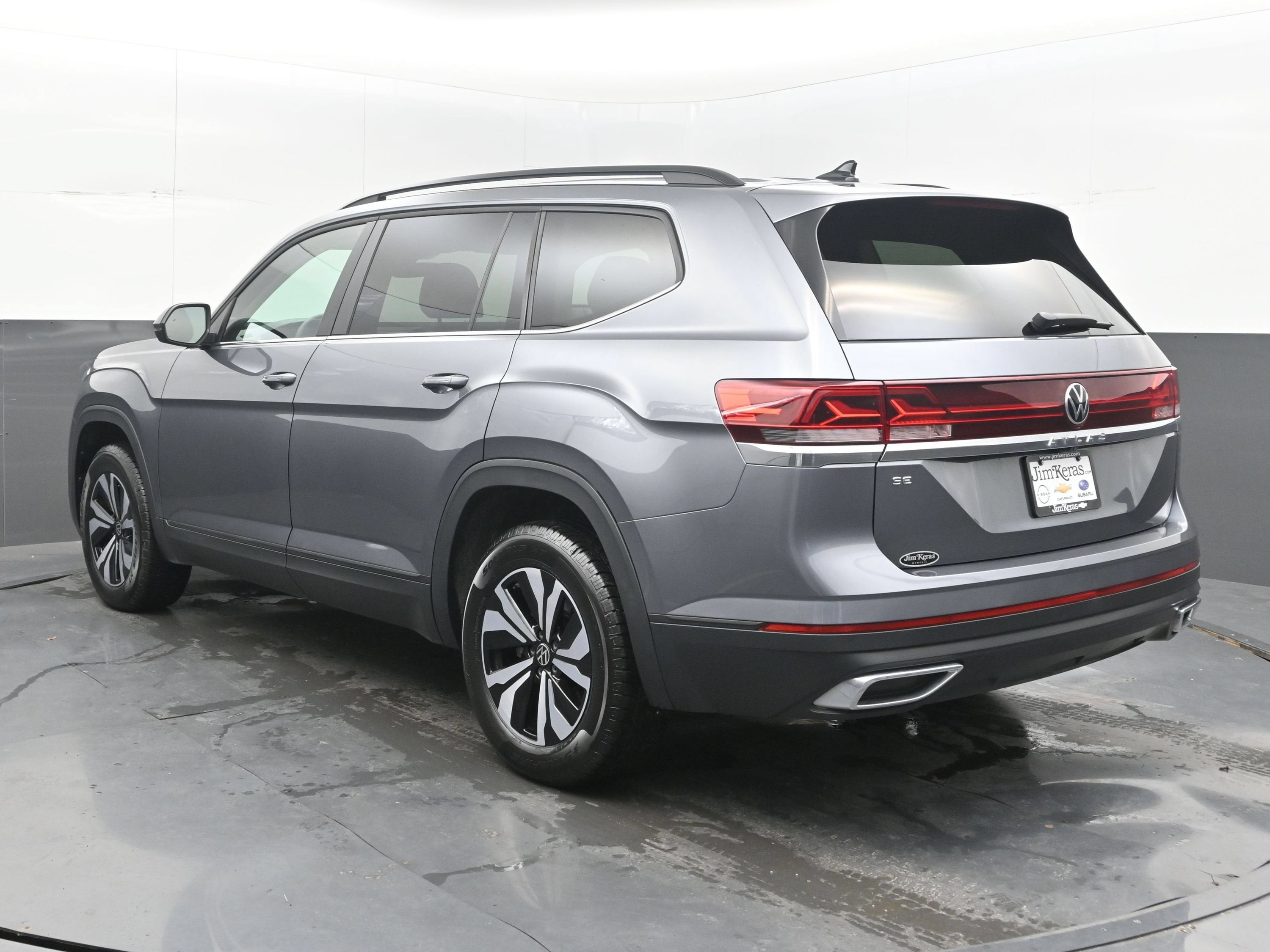 2024 Volkswagen Atlas 2.0T SE