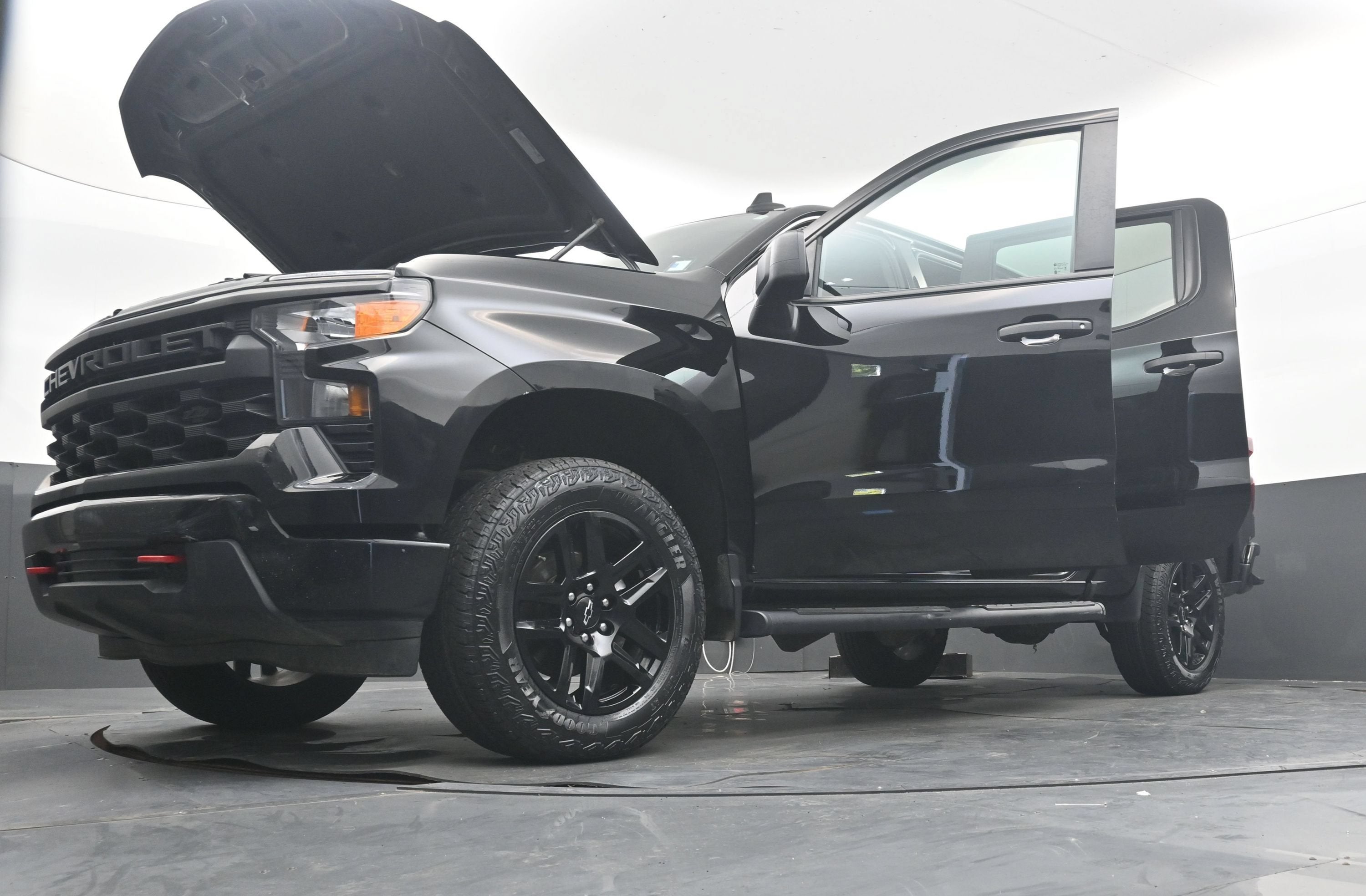 2023 Chevrolet Silverado 1500 Custom Trail Boss