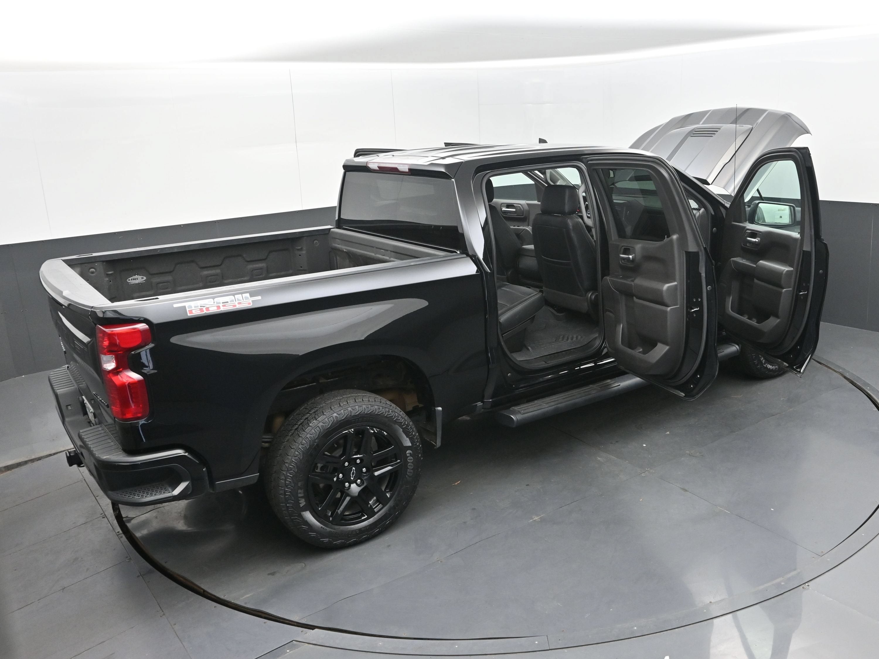 2023 Chevrolet Silverado 1500 Custom Trail Boss