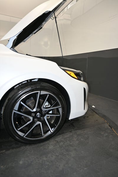 2024 Nissan Sentra SR Xtronic CVT