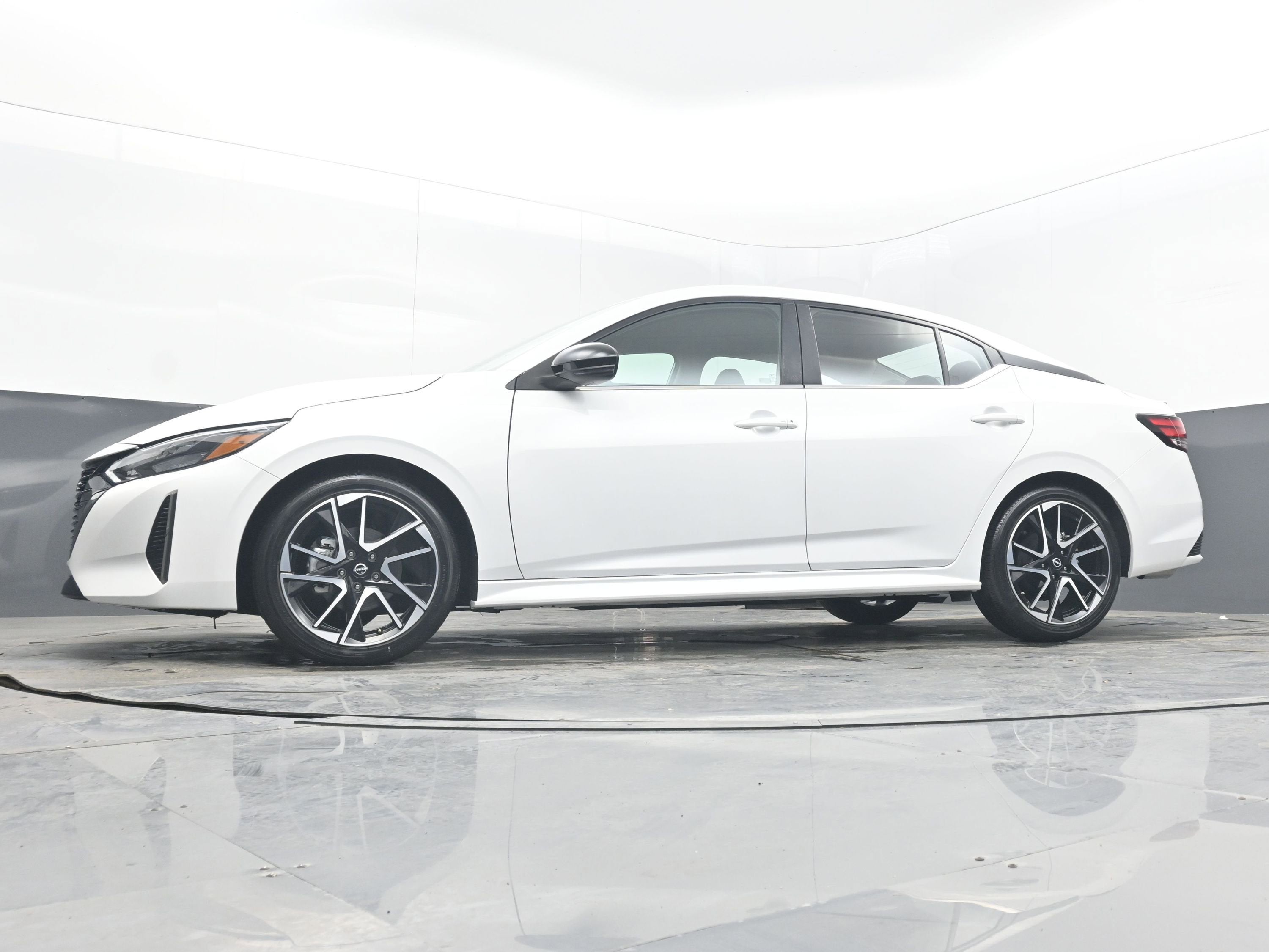 2024 Nissan Sentra SR Xtronic CVT