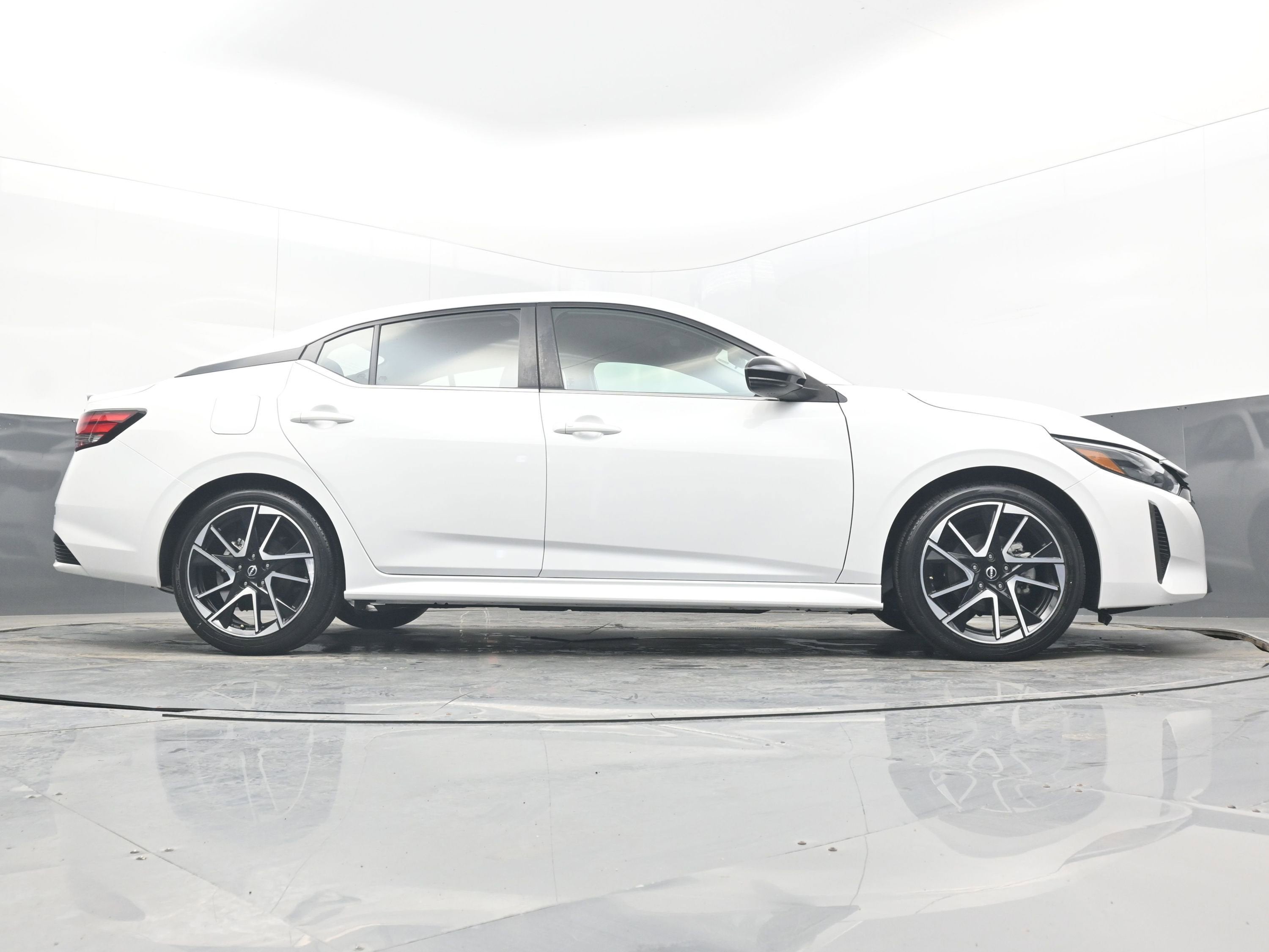 2024 Nissan Sentra SR Xtronic CVT