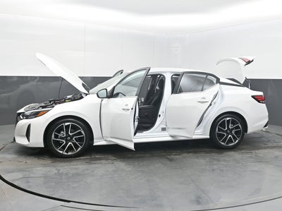 2024 Nissan Sentra SR Xtronic CVT