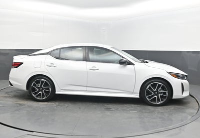 2024 Nissan Sentra SR Xtronic CVT