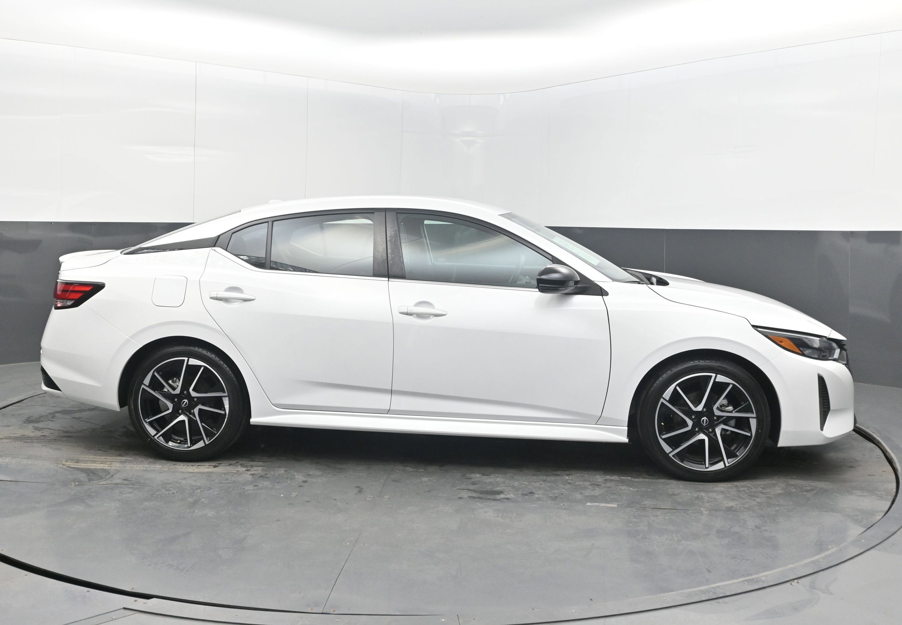 2024 Nissan Sentra SR Xtronic CVT