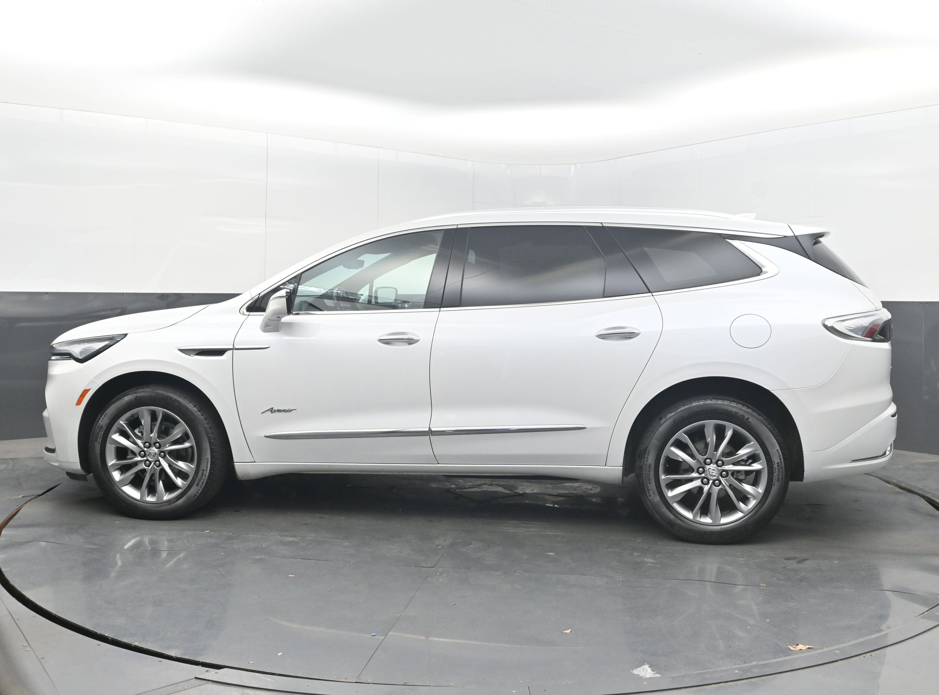 2024 Buick Enclave Avenir