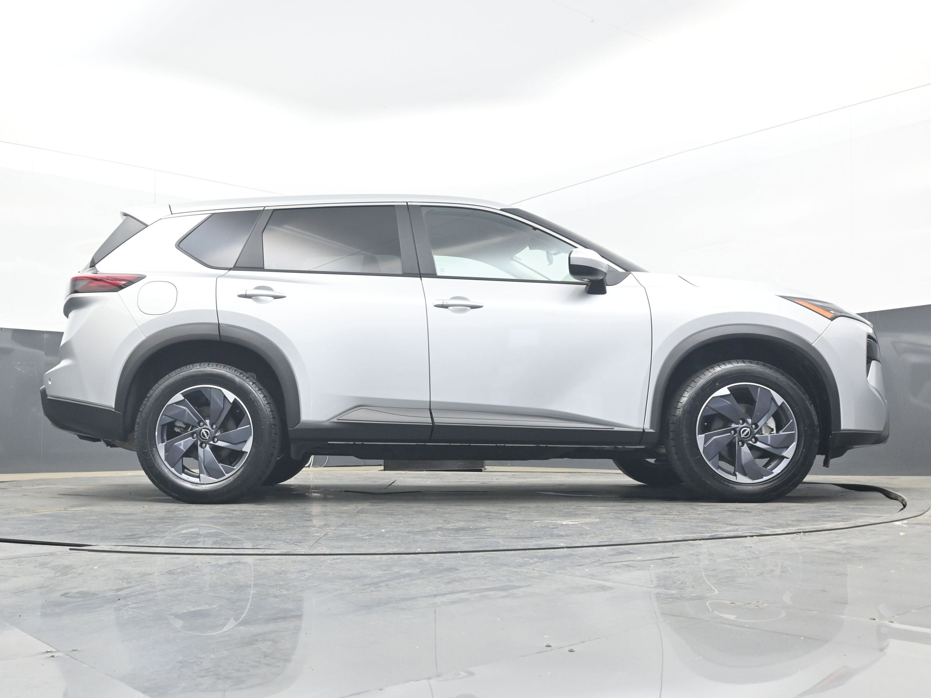 2025 Nissan Rogue SV FWD
