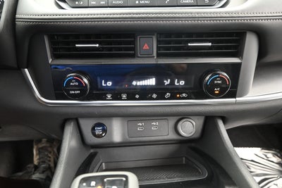 2025 Nissan Rogue SV FWD