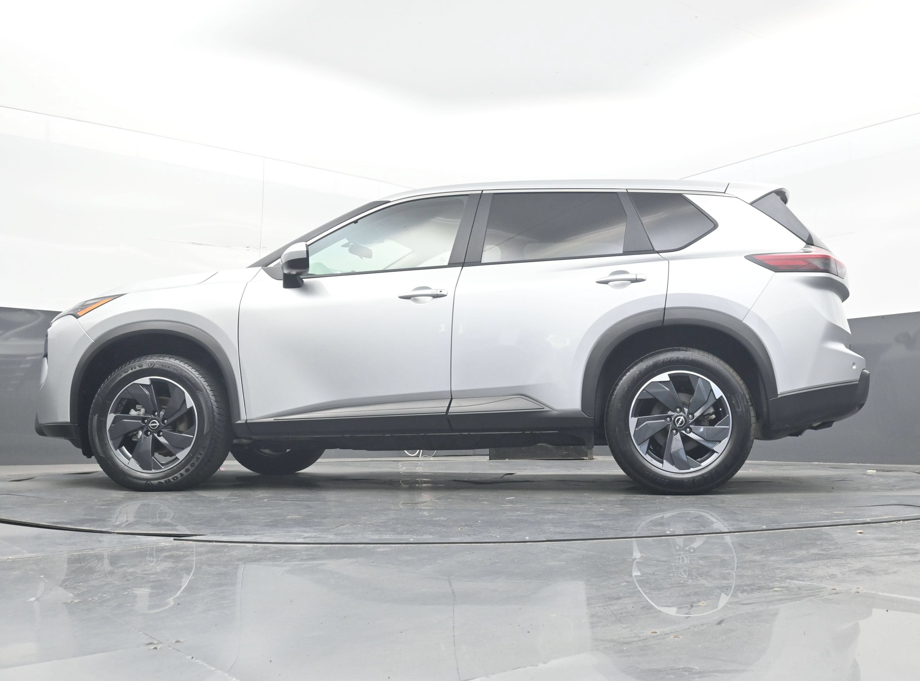 2025 Nissan Rogue SV FWD