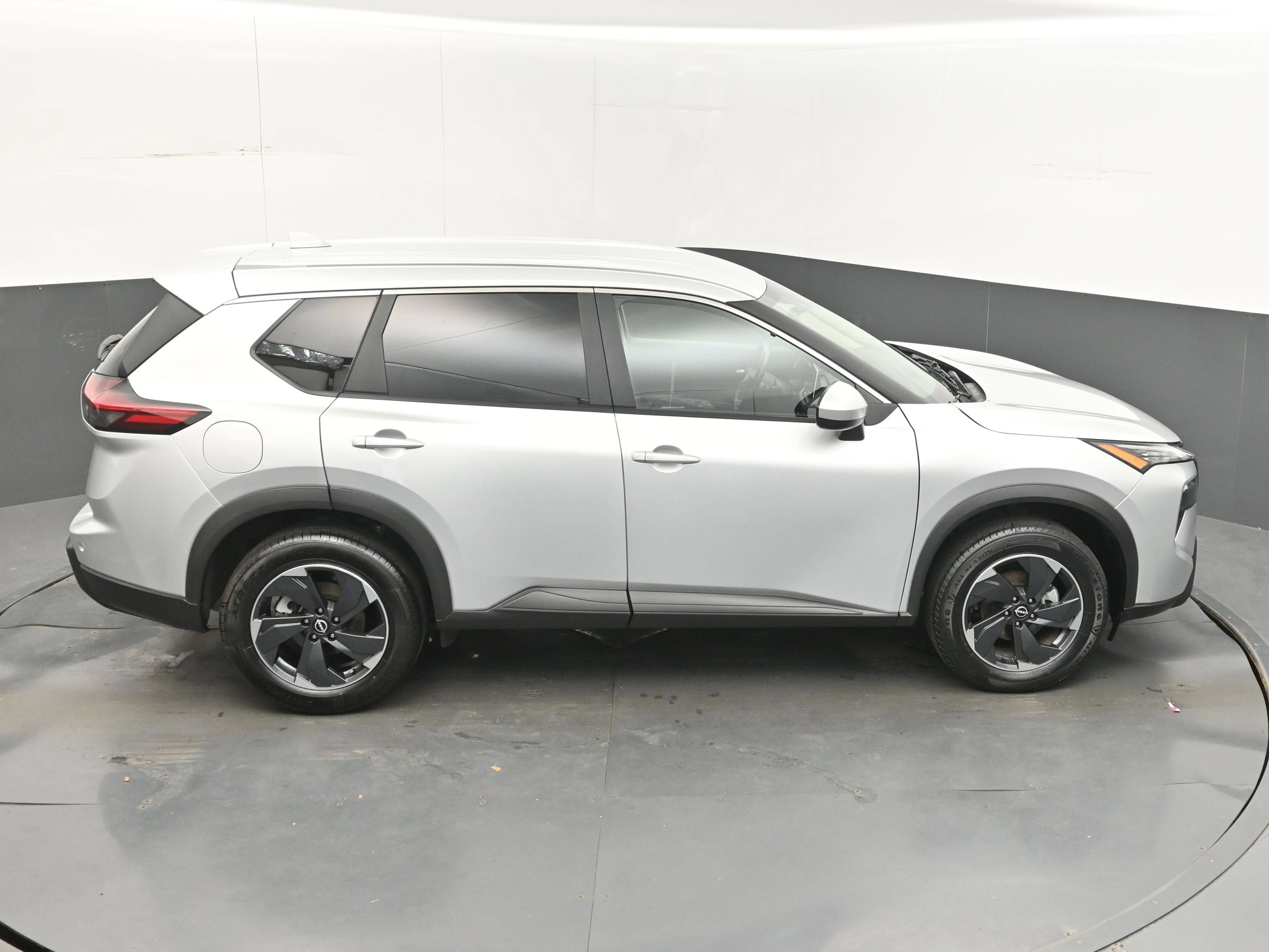 2025 Nissan Rogue SV FWD