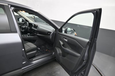 2025 Nissan Rogue SV FWD