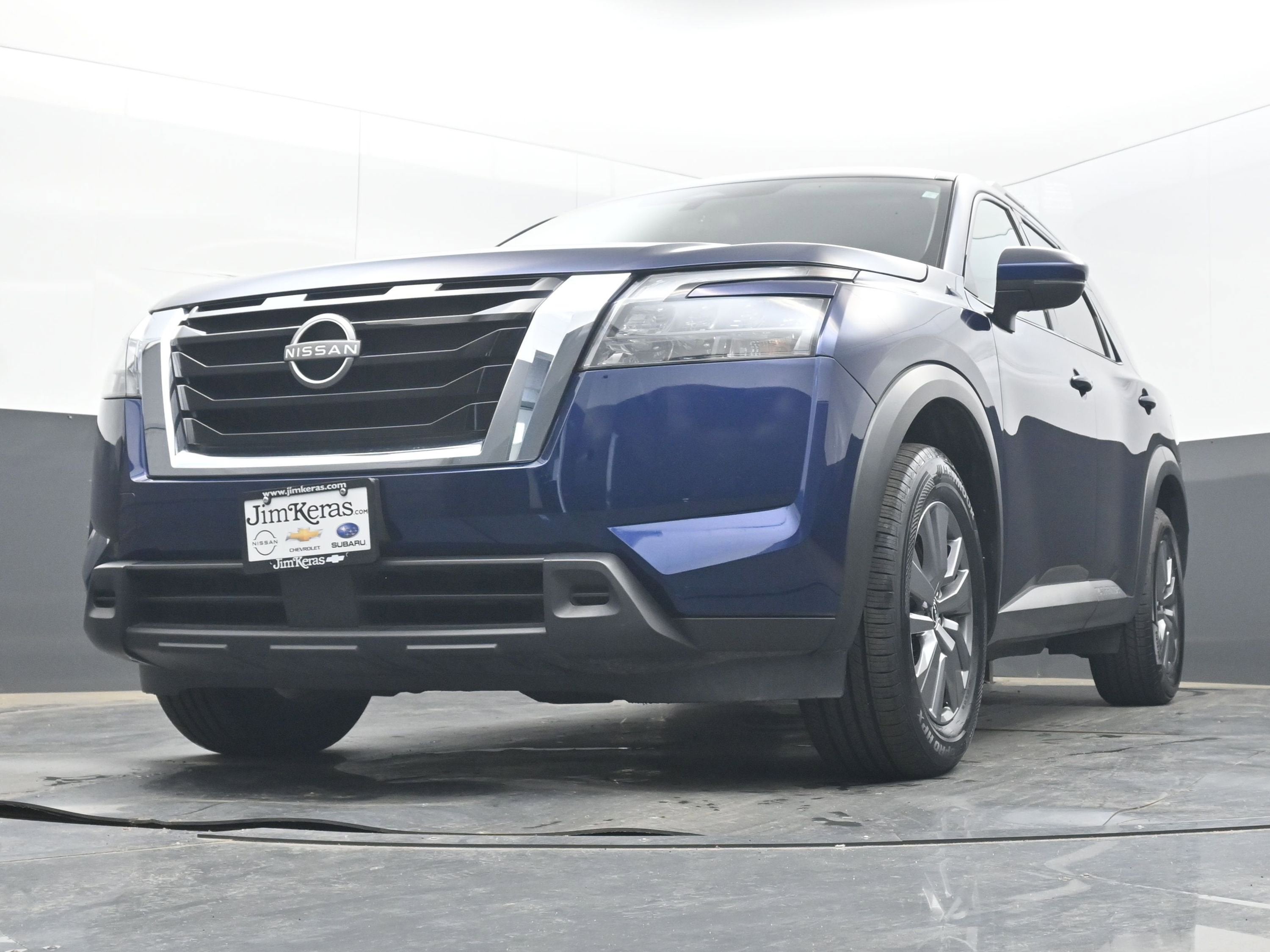2025 Nissan Pathfinder SV 4WD