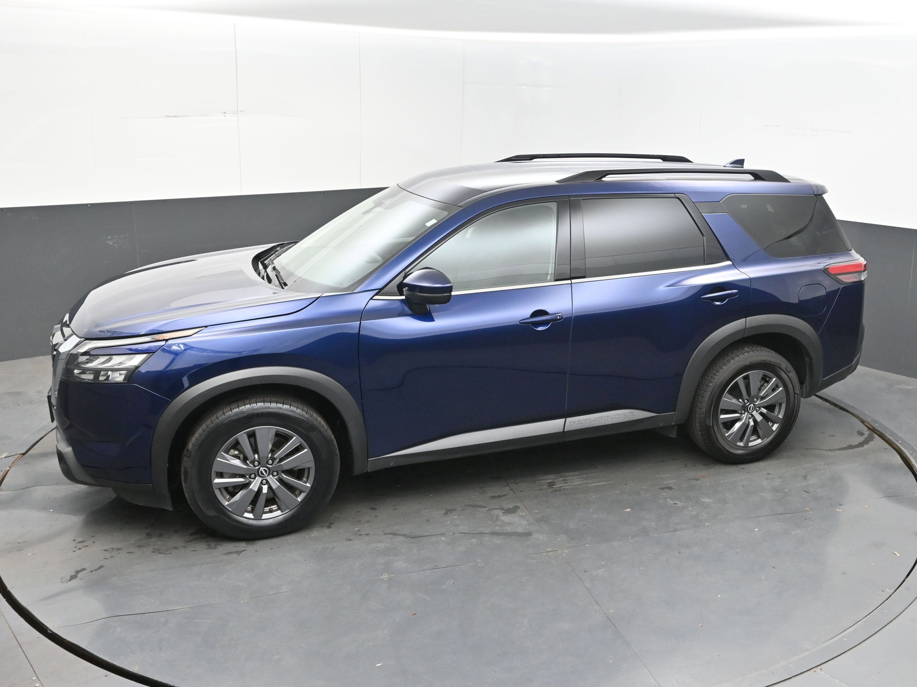 2025 Nissan Pathfinder SV 4WD
