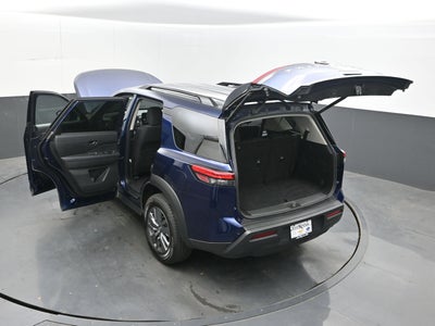 2025 Nissan Pathfinder SV 4WD