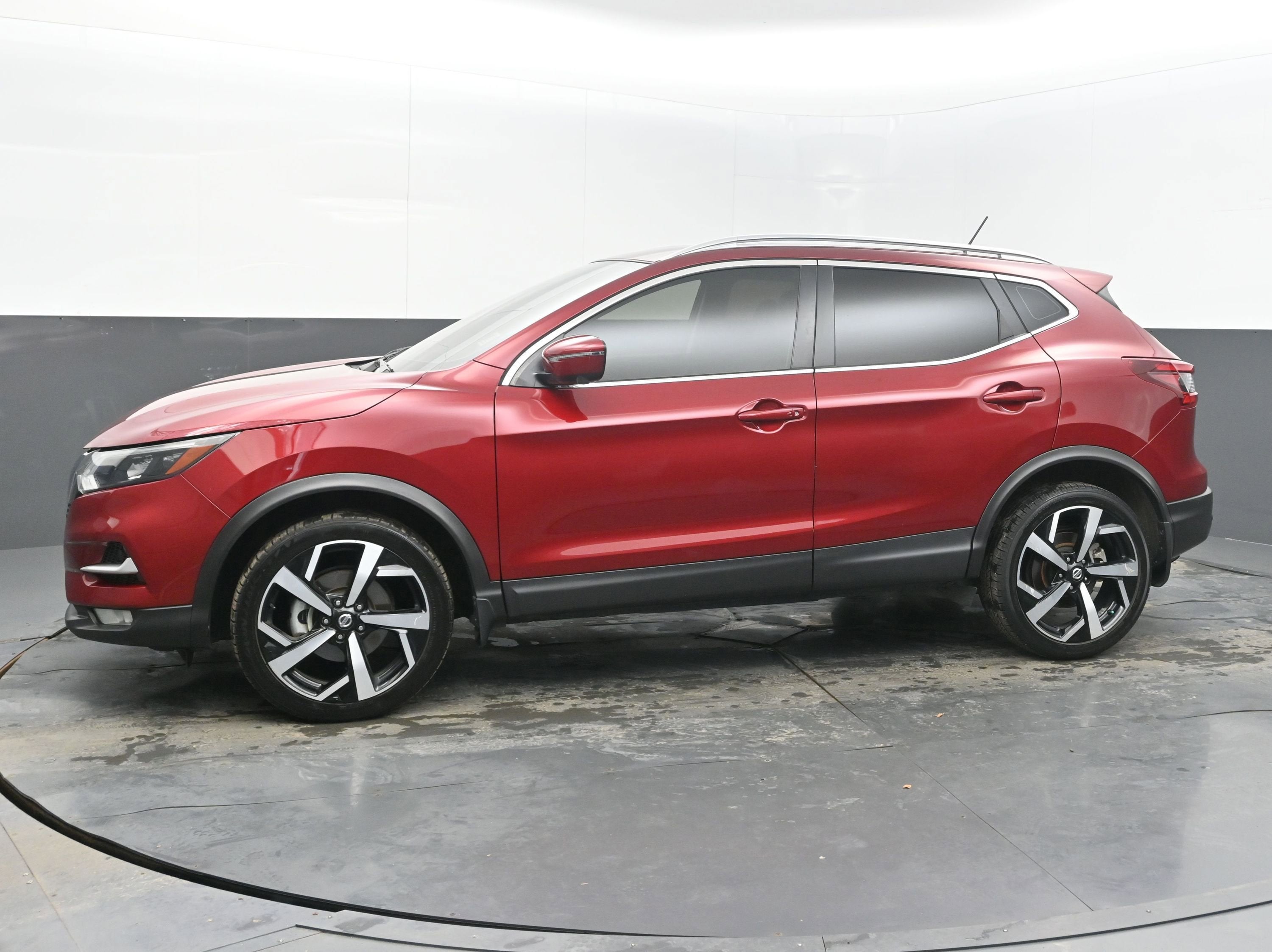 2021 Nissan Rogue Sport SL FWD Xtronic CVT