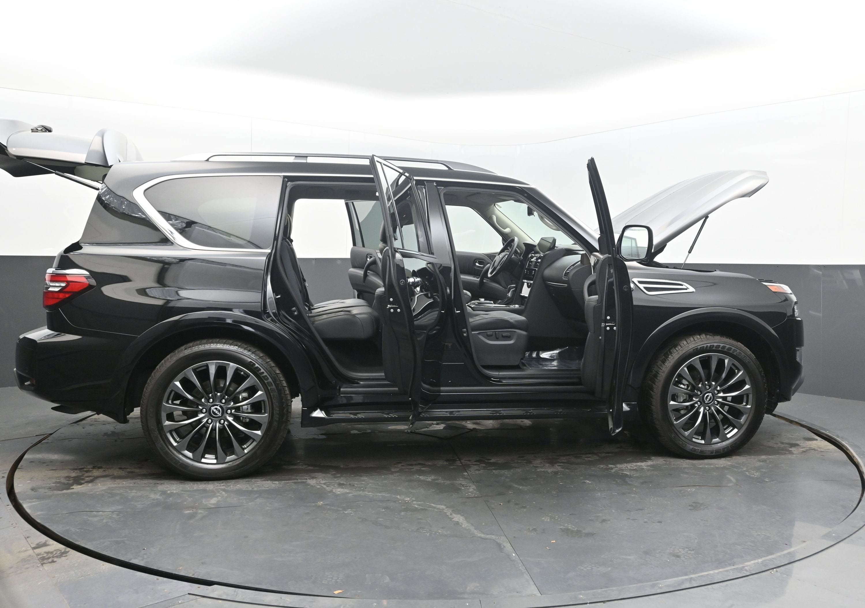 2024 Nissan Armada Platinum 4WD