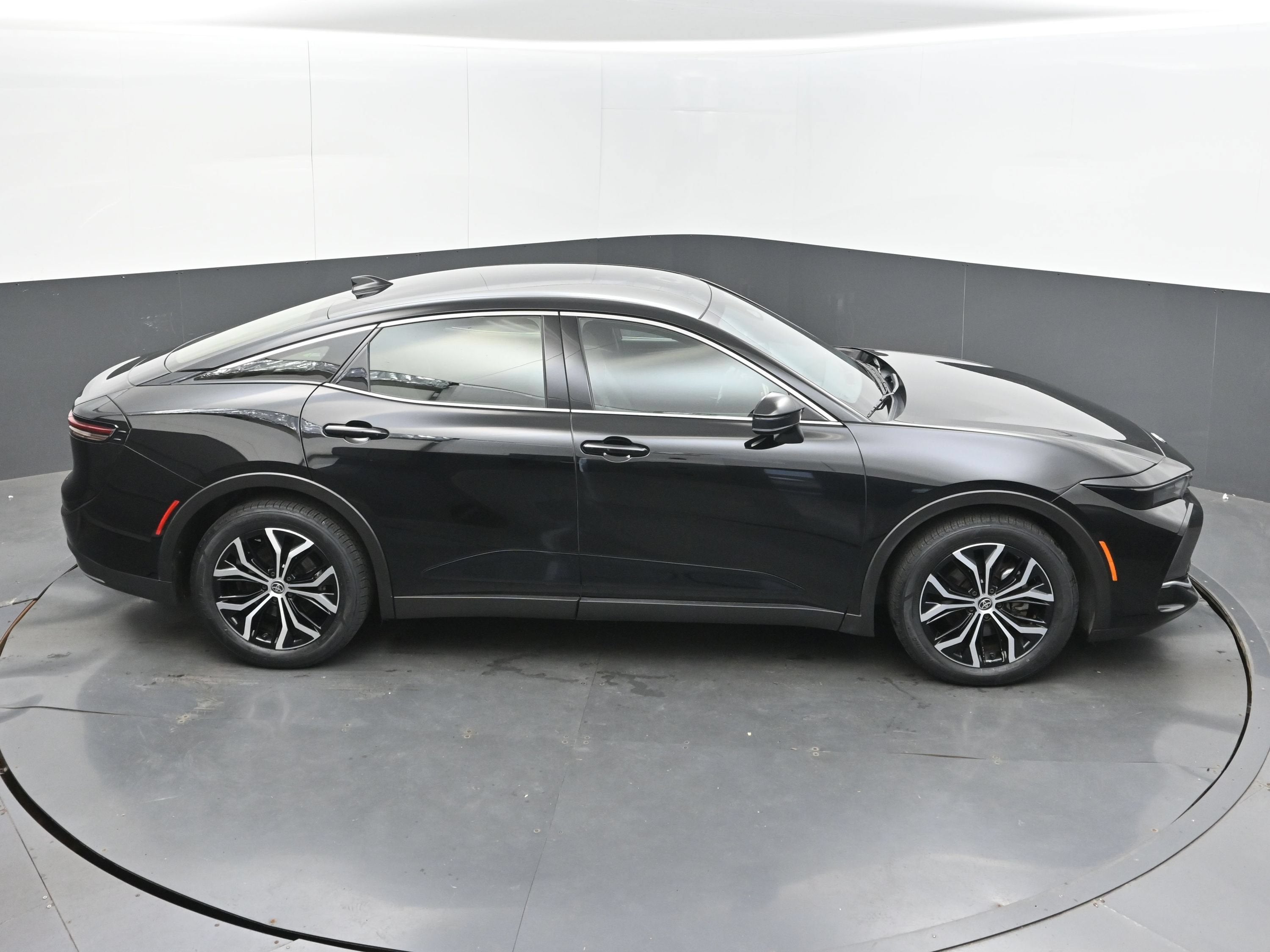 2024 Toyota Crown XLE