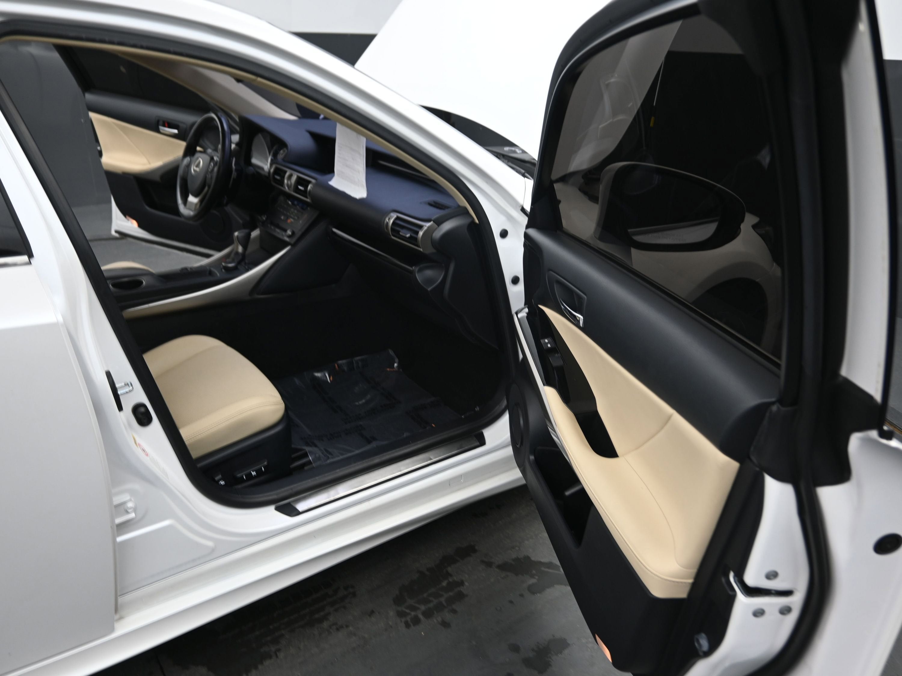 2016 Lexus IS 200t NA