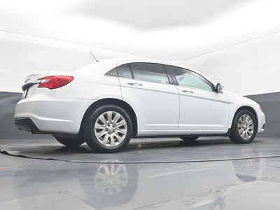 2013 Chrysler 200 LX