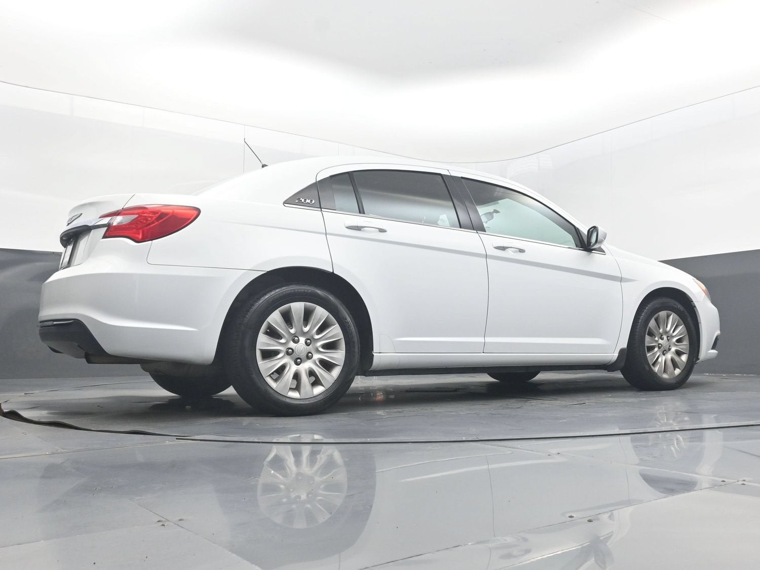 2013 Chrysler 200 LX