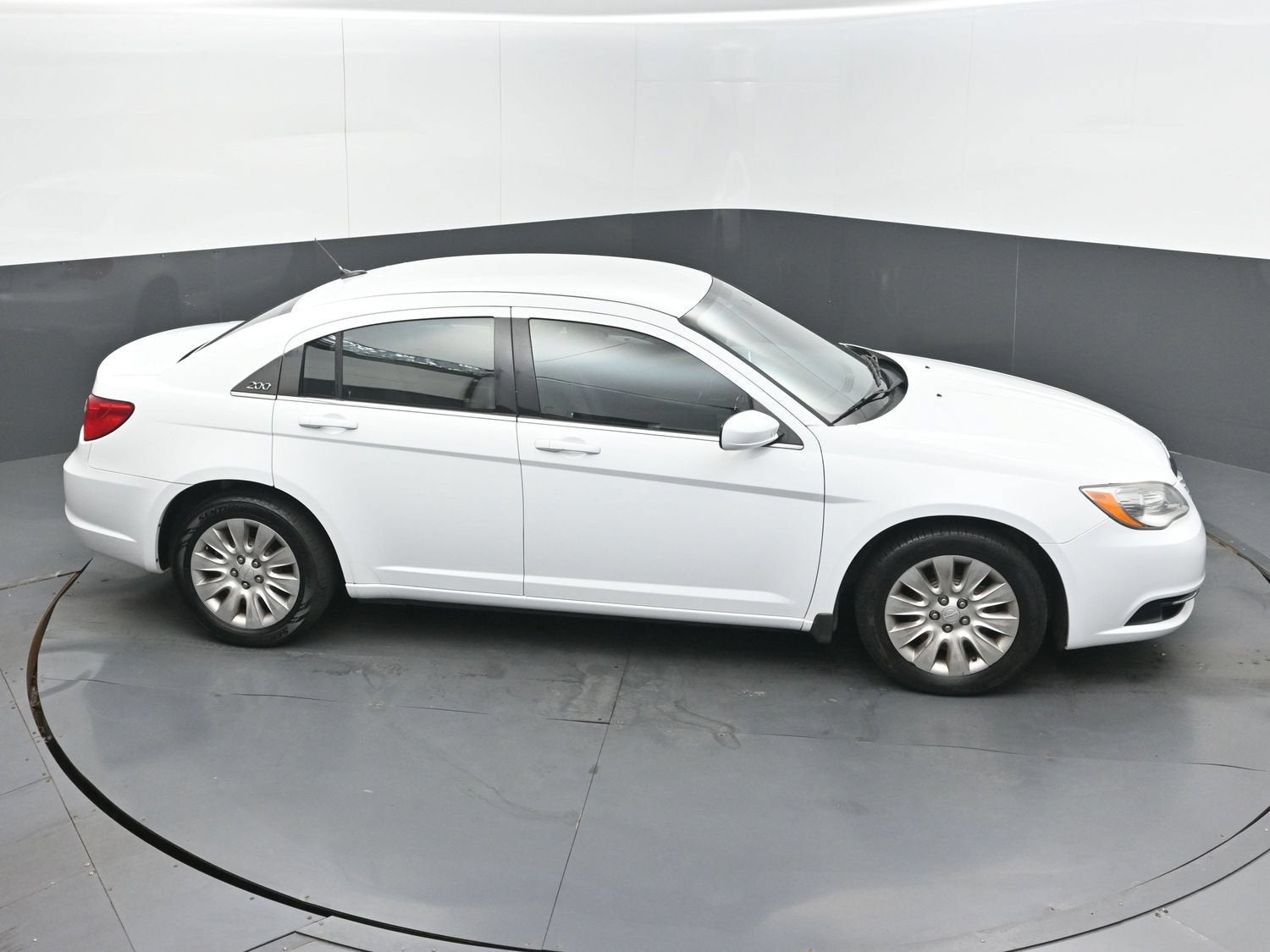 2013 Chrysler 200 LX