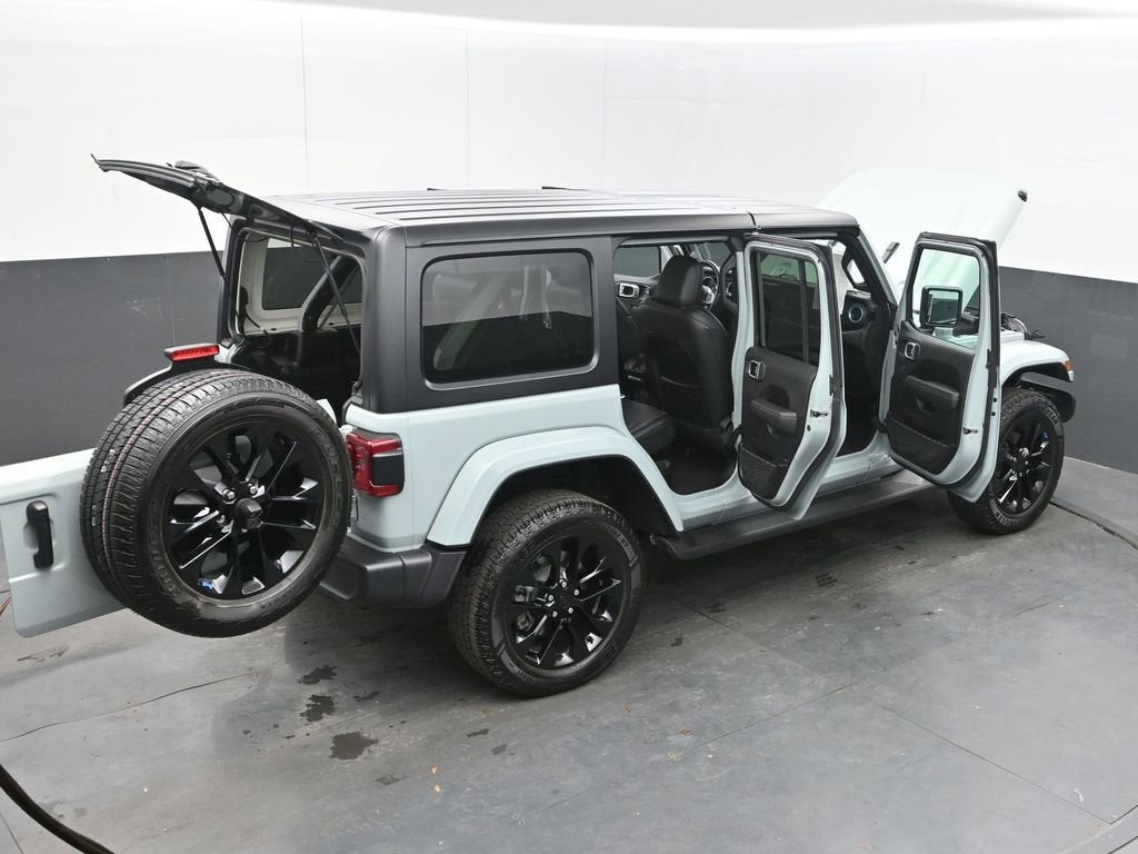 2023 Jeep Wrangler 4xe Sahara 4x4