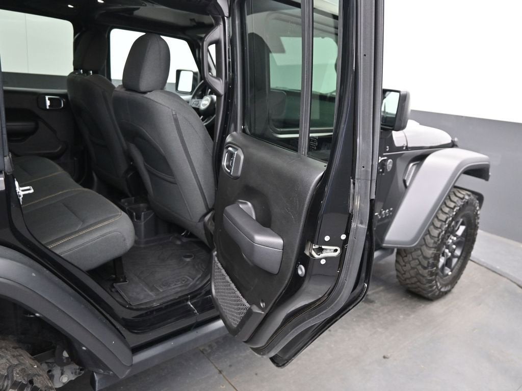 2025 Jeep Wrangler 4-Door Willys 4x4