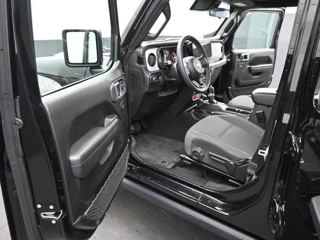 2025 Jeep Wrangler 4-Door Willys 4x4
