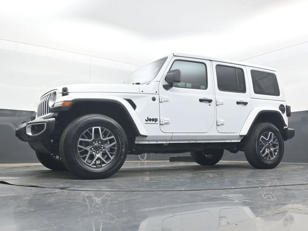 2025 Jeep Wrangler 4-Door Sahara 4x4