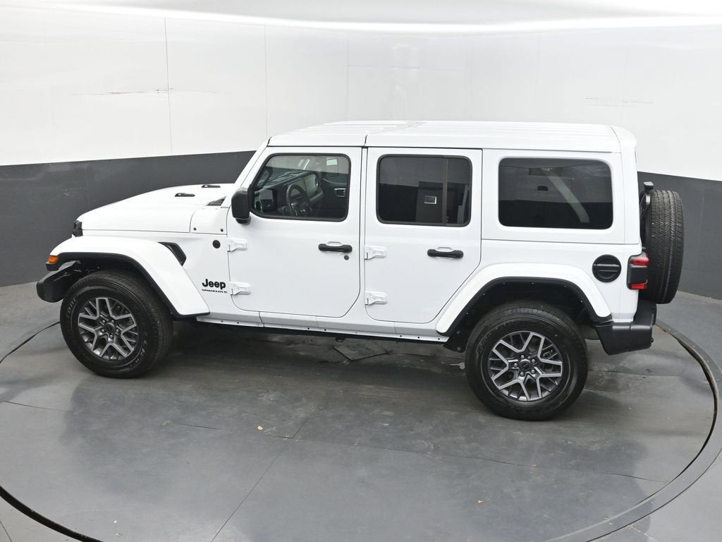 2025 Jeep Wrangler 4-Door Sahara 4x4